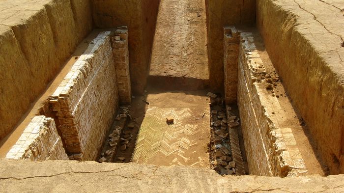 最新汉墓群挖掘现场图片追踪(多图)