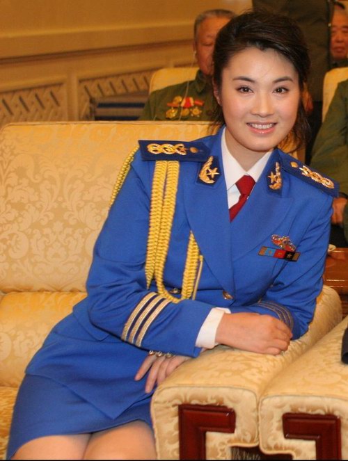 据说是合浦美丽的瑜珈mm