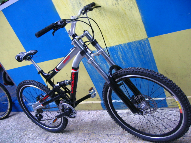 林泉系列---旧款四连杆车1380元.