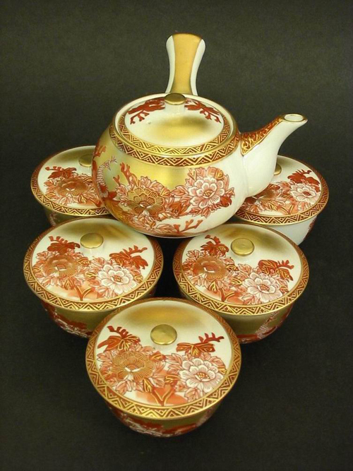 名瓷极品(二 世界名瓷极品九谷烧名家信平作本金孔雀盖碗茶具