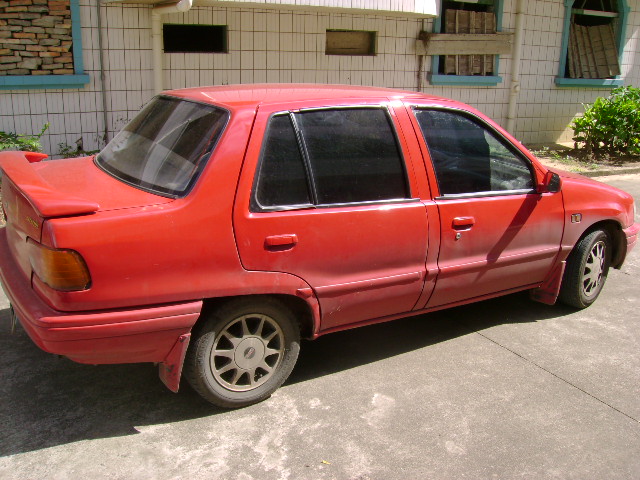 转让:03年红色夏利,1.5万