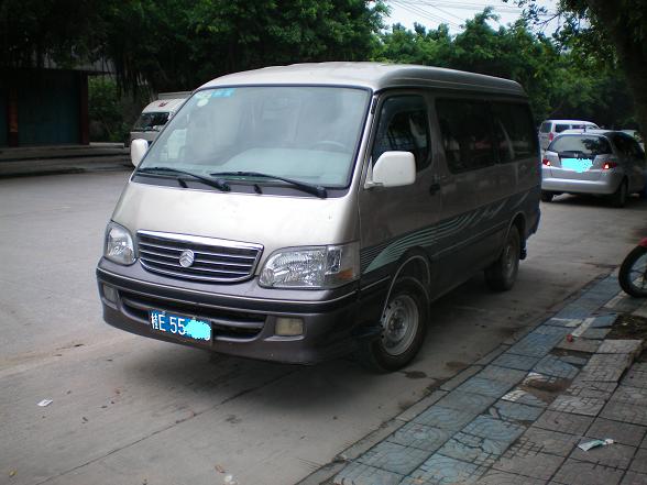 转让:金龙9坐面包车转让!