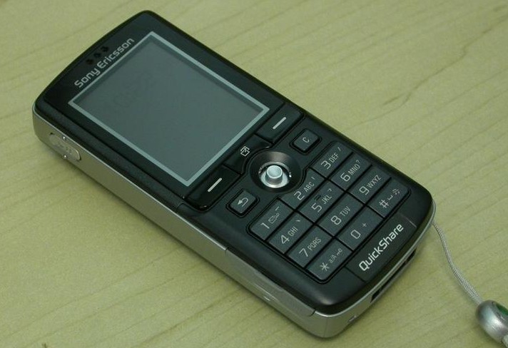 两块电池,一原装一商务,充电器.可后台挂q. 支持换机,最好是诺基亚.