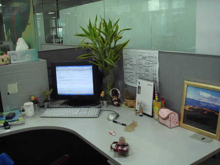 闲来无事,晒晒我的办公桌-照片的故事-北海365网(beihai365.com)