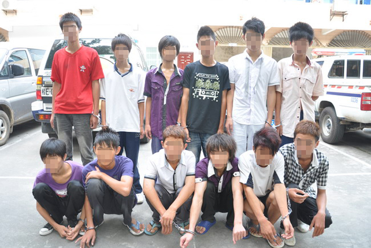 缜密侦查与连续蹲守,近日打掉一个专门抢劫学生钱物的未成年犯罪团伙