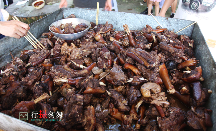 又到狗肉飘香时,tony手把手教你用大铲炒狗肉