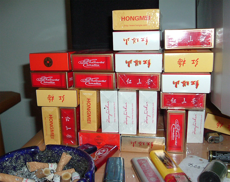 喜欢收藏香烟盒的朋友请进来