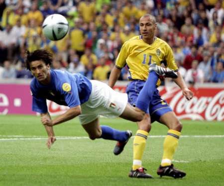 帕鲁奇飞身解围