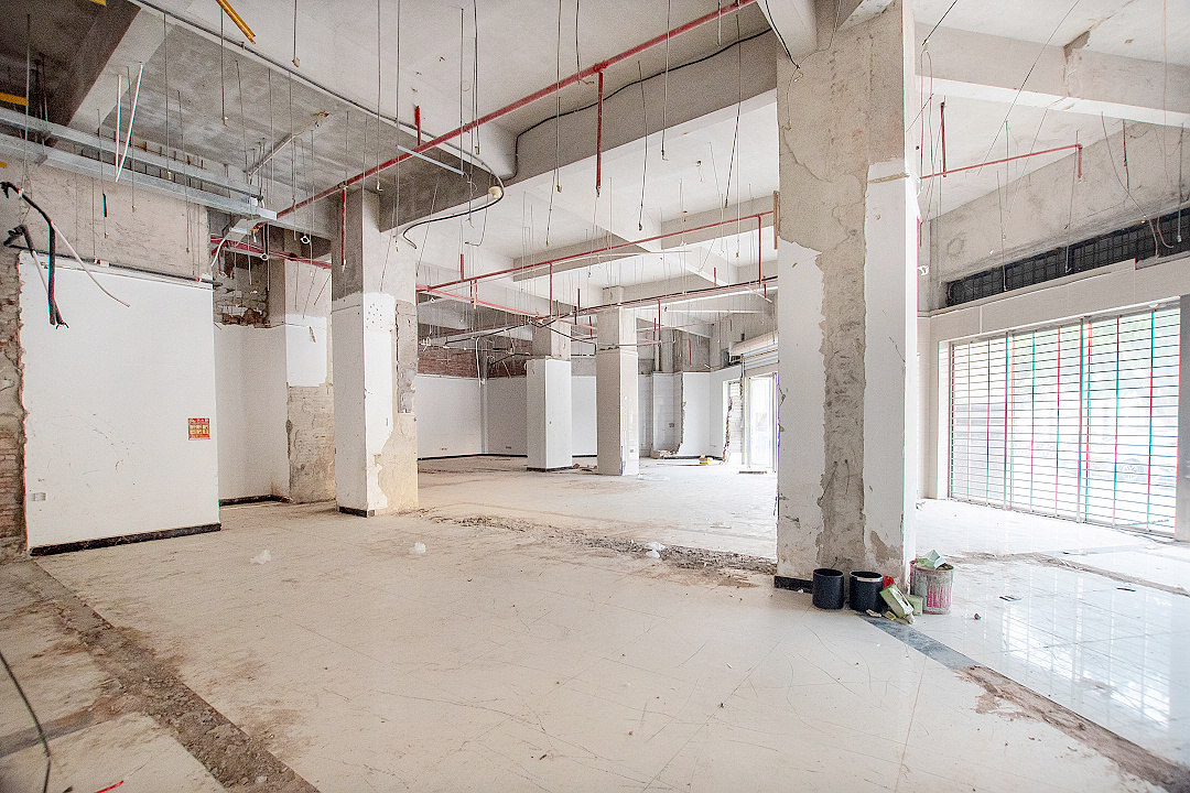 北海粤桂大厦临街商铺!