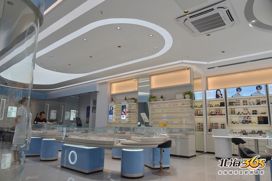 欧普康视眼科视光中心全面升级!医科大眼视光权威专家义诊!