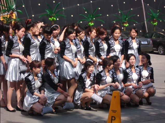 举报 ┊  老大在里面   275 人浏览