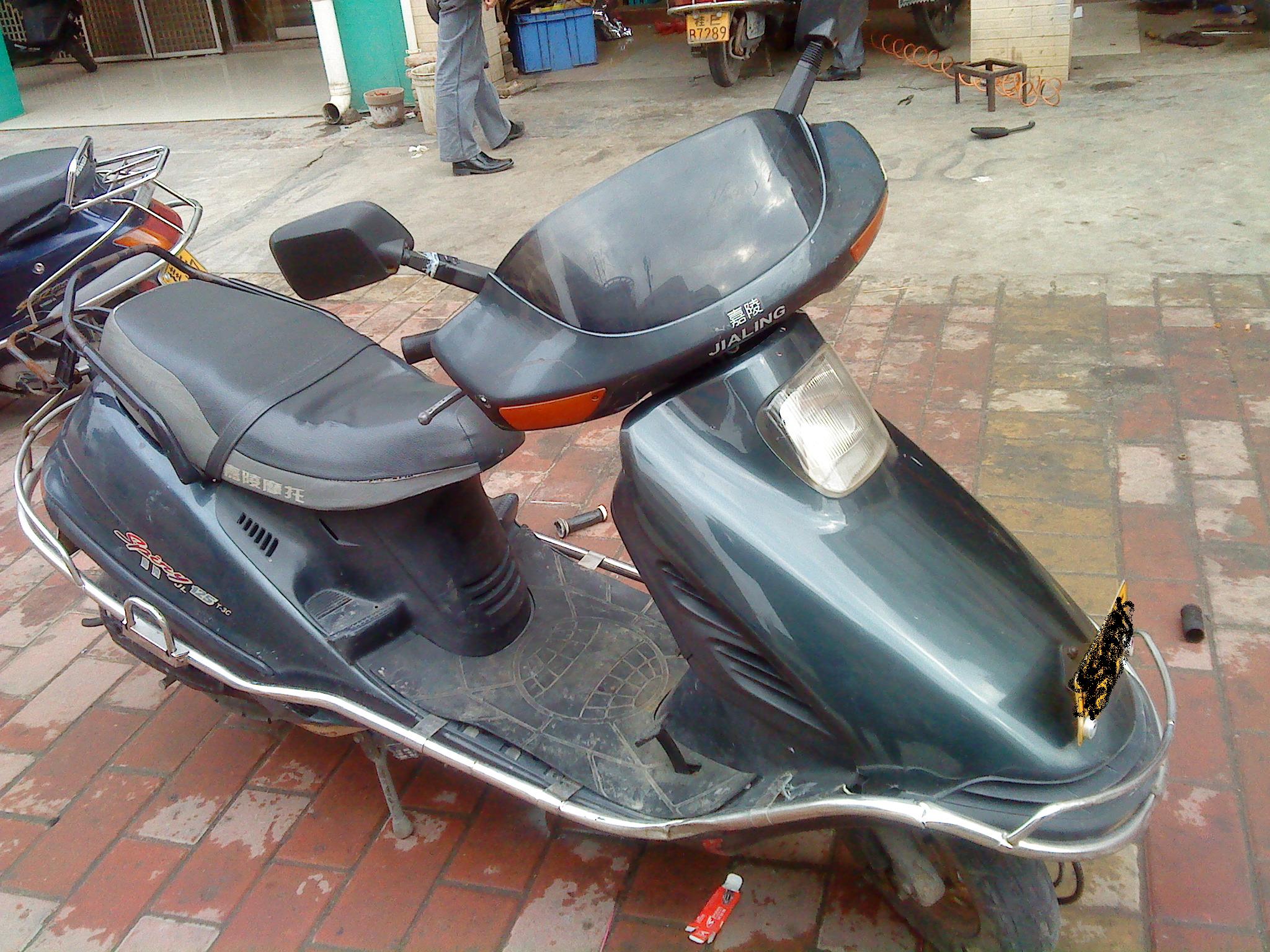 大黑沙摩托车,2000元(实物图)