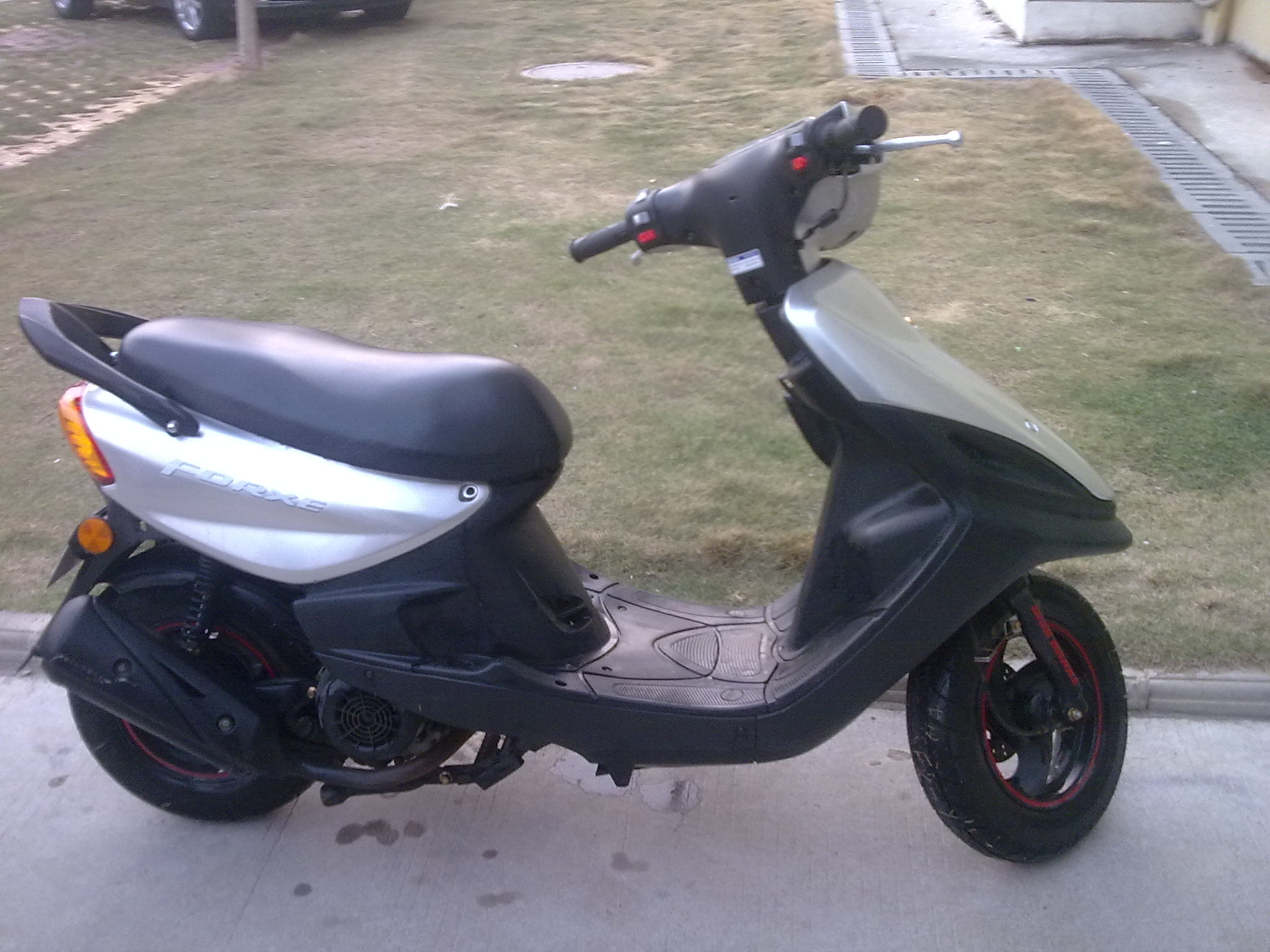 9成新的仿福喜,2500元牋(实物图)