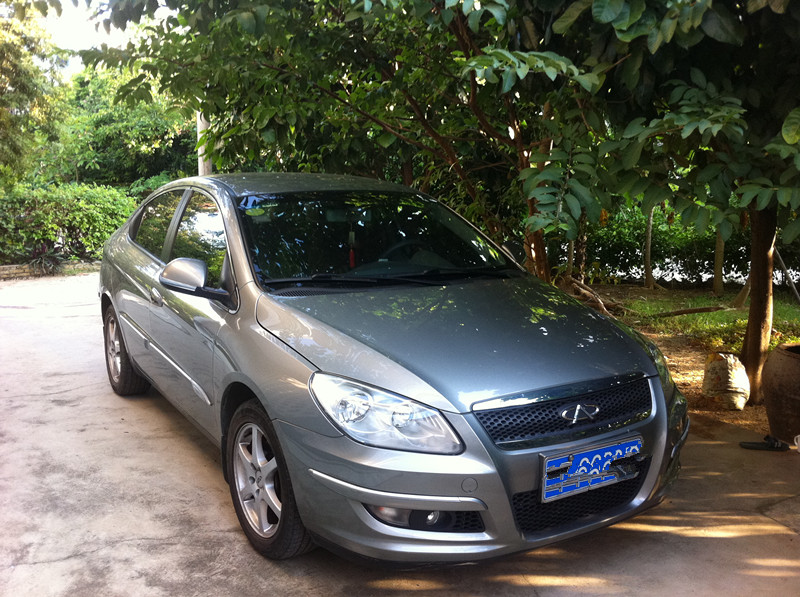 2010年3月奇瑞a3三厢灰色,5.2万