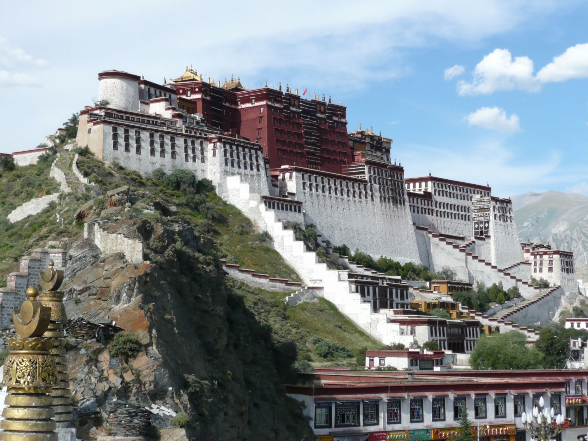 从药王山上看布达拉宫