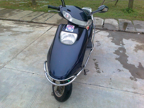 11年7月铃木王电动车刚换新电瓶8成新,1550块不接刀