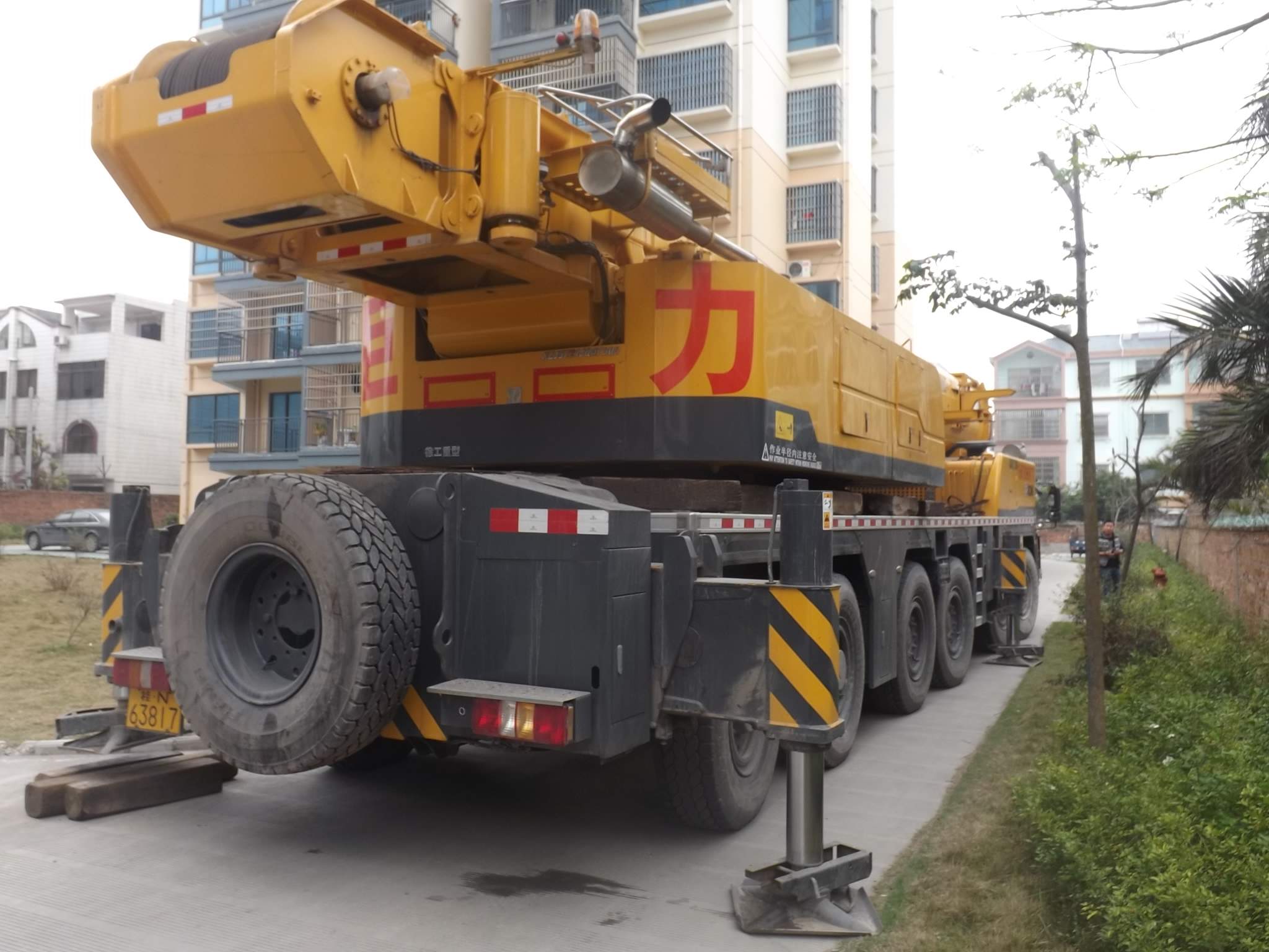 带大家去看价值1200多万大吊车,全广西只有两台