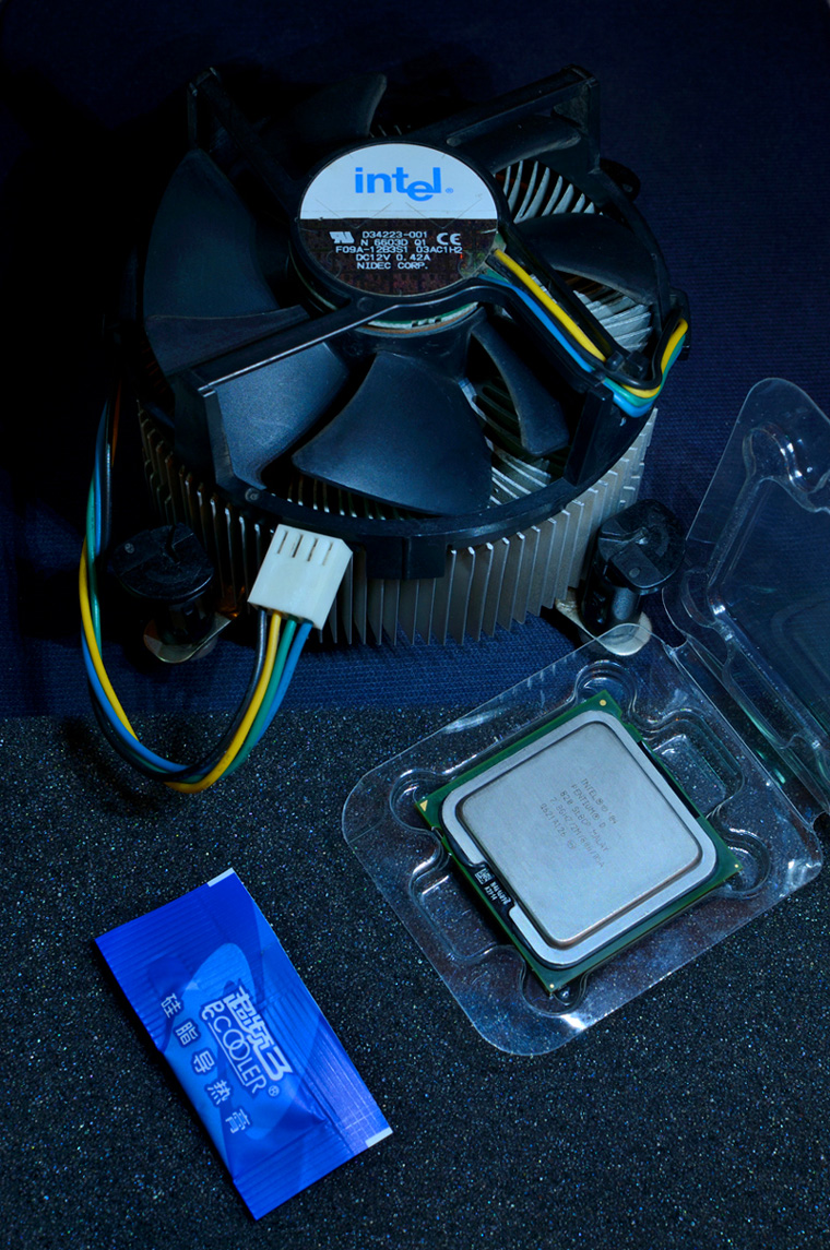 英特尔奔腾d_820双核cpu,内详