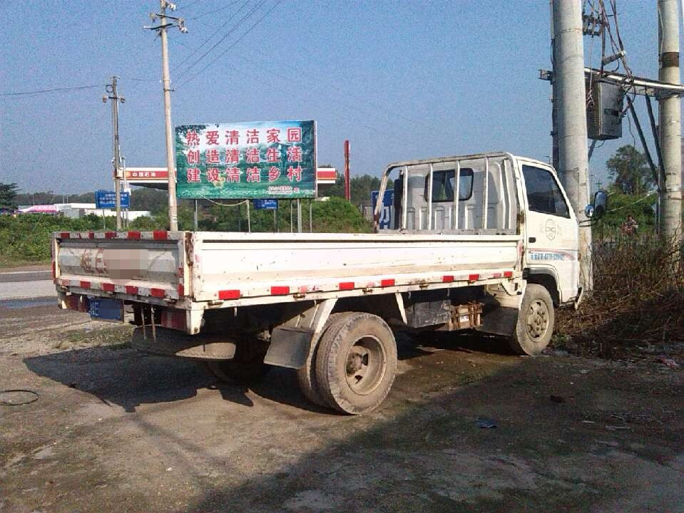 转05年单排解放卡车,1.35万