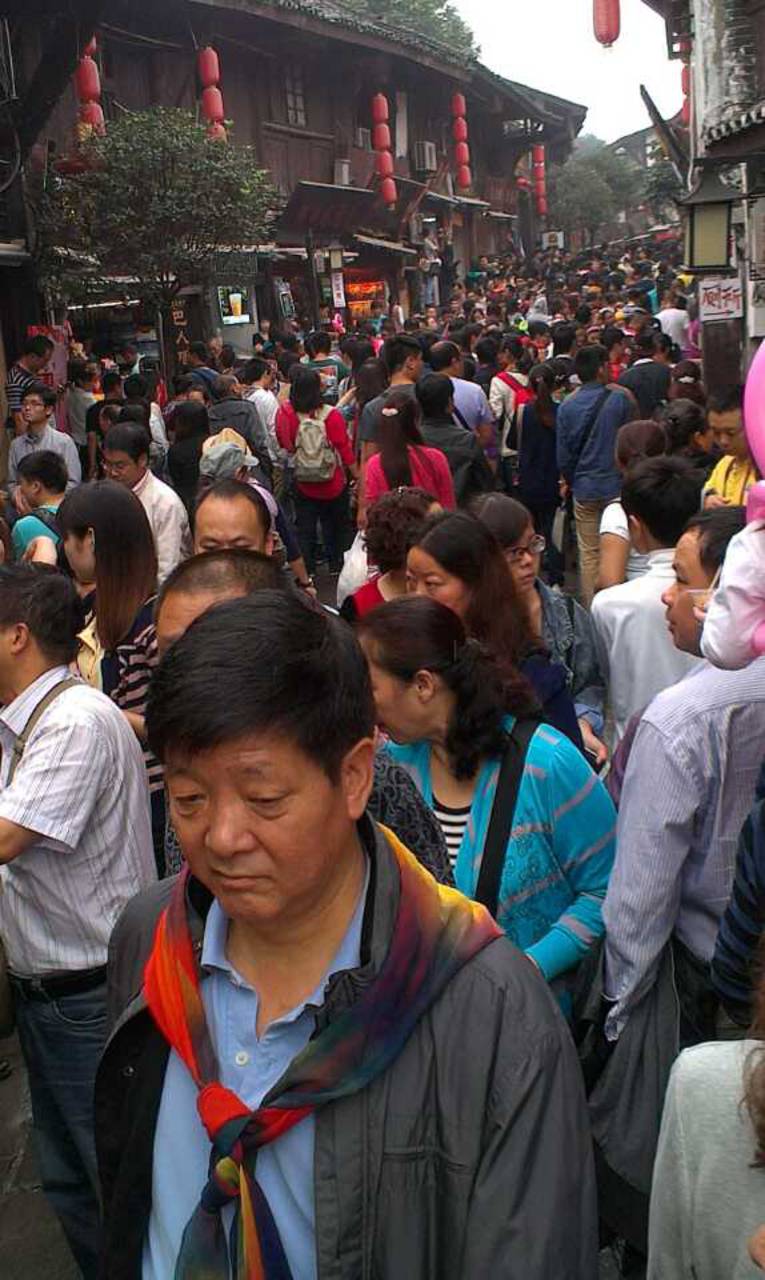 国庆7天准备结束了大家来818在外面看到数过的人头