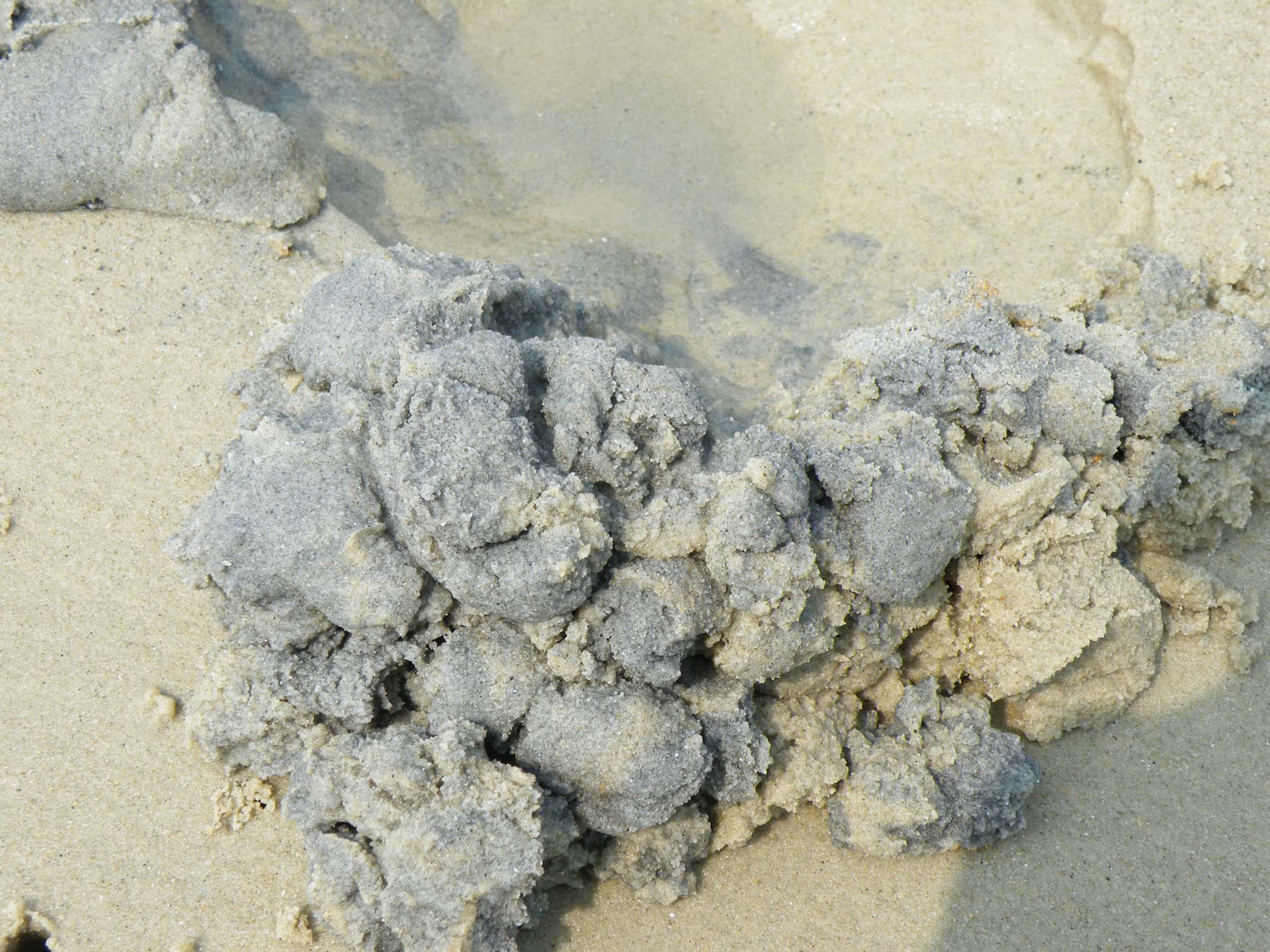 珍爱银滩的沙子,它们是上帝赐予北海人的宝石