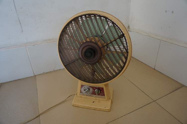 陪伴无数北海人度过炎炎夏天的老家电——鸿运扇