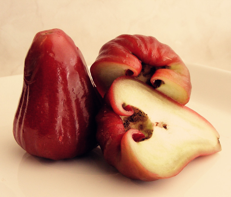 【极拣鲜品】海南顶鲜黑金刚莲雾 微信:18077939611