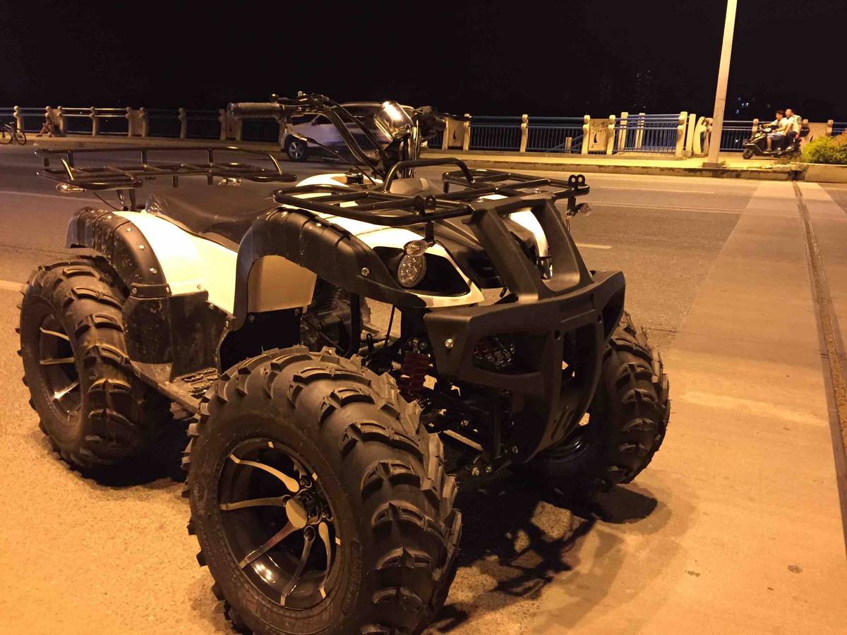 转让一台9成新大公牛沙滩车