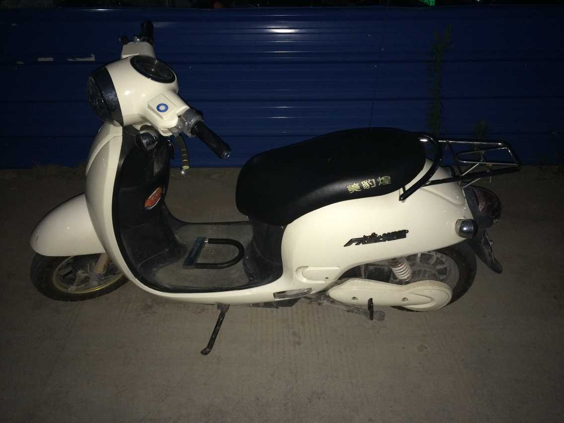 出售9成新美豹煌电动车,价格面仪