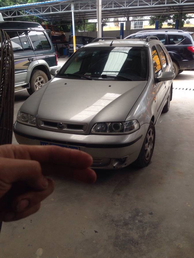 转让03年菲亚特周末风改了透镜氙气灯