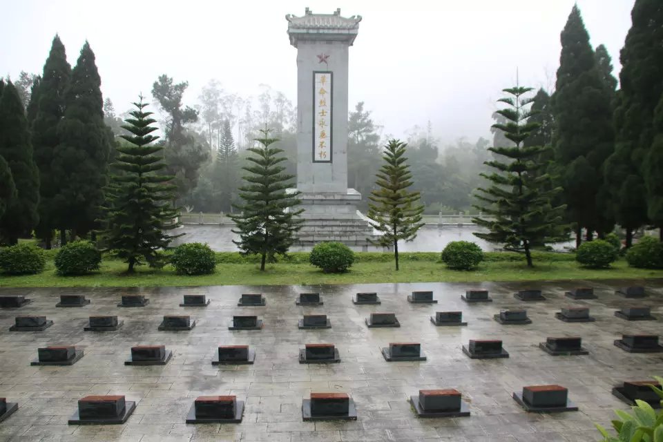 宁明烈士陵园图片