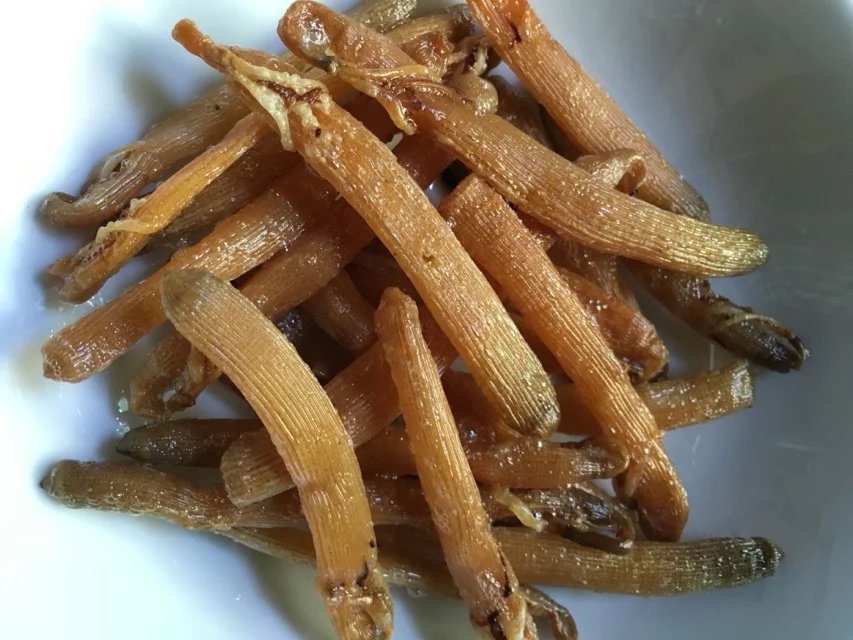 炸了点沙虫,好脆好香