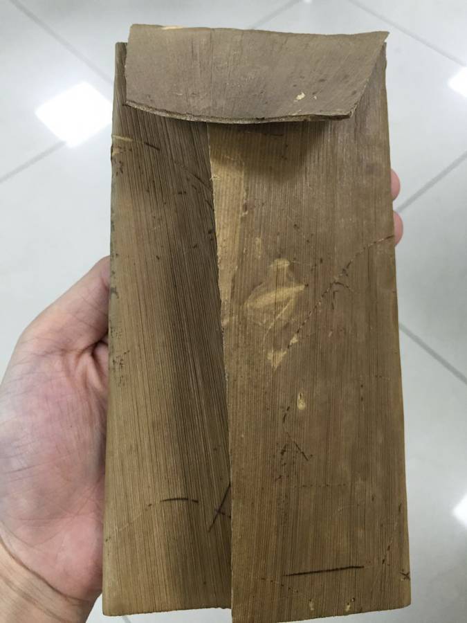 这个一张叶子折起来像信封一样的东西是什么?居然还能吃?