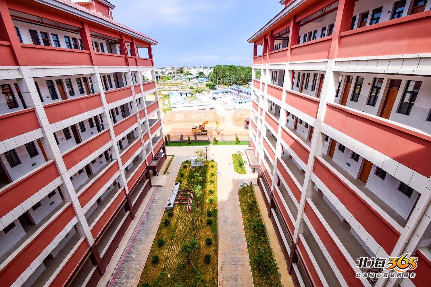 城东一所高品质学校建成——探访"三三零"工程北海市第十三中学