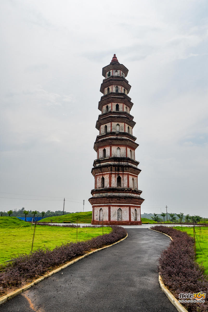 揭秘合浦风水最好地块30座古墓之上明代宝塔400年不倒