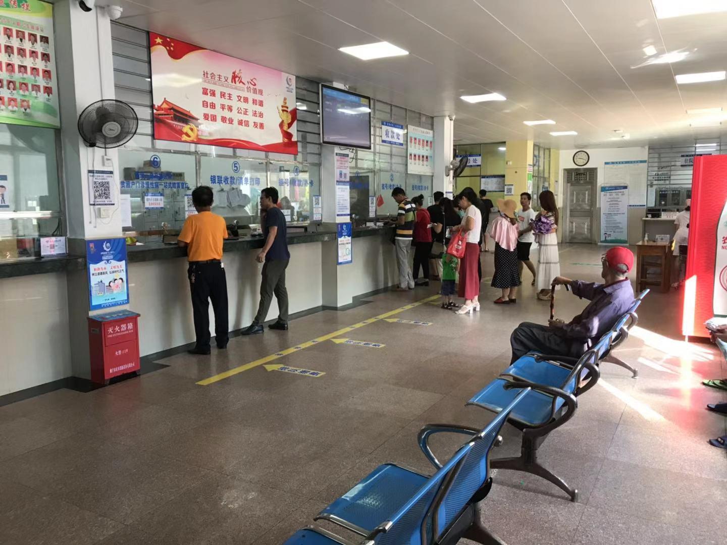 车位多,少排队,国庆假期里北海的医院一片"清静"