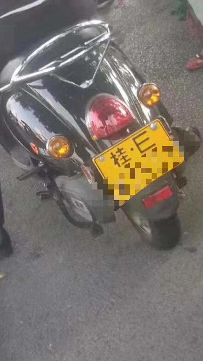 北海电动车的车牌又变黄色了这是正规的还是另有说法