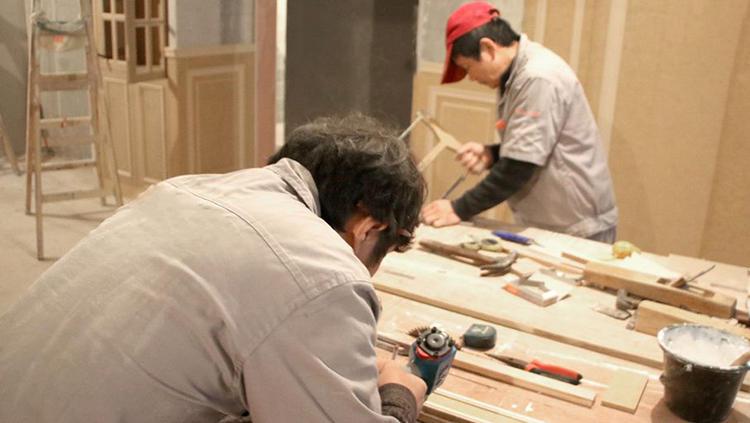 成品家具木工打柜子全屋定制到底哪个好小编给你答案文末还有省钱方法