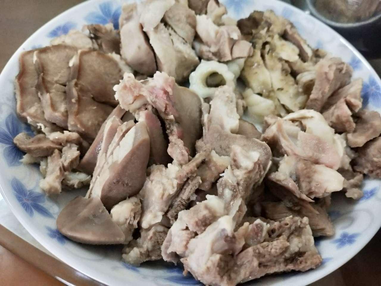 白切猪利沙姜墨鱼