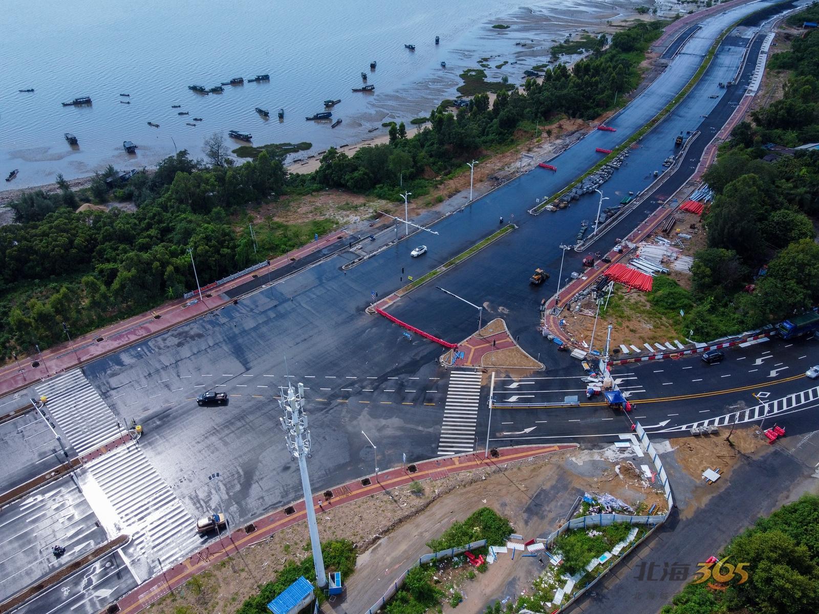 最新航拍廉州湾大道已划定标线种好树就等正式通车了